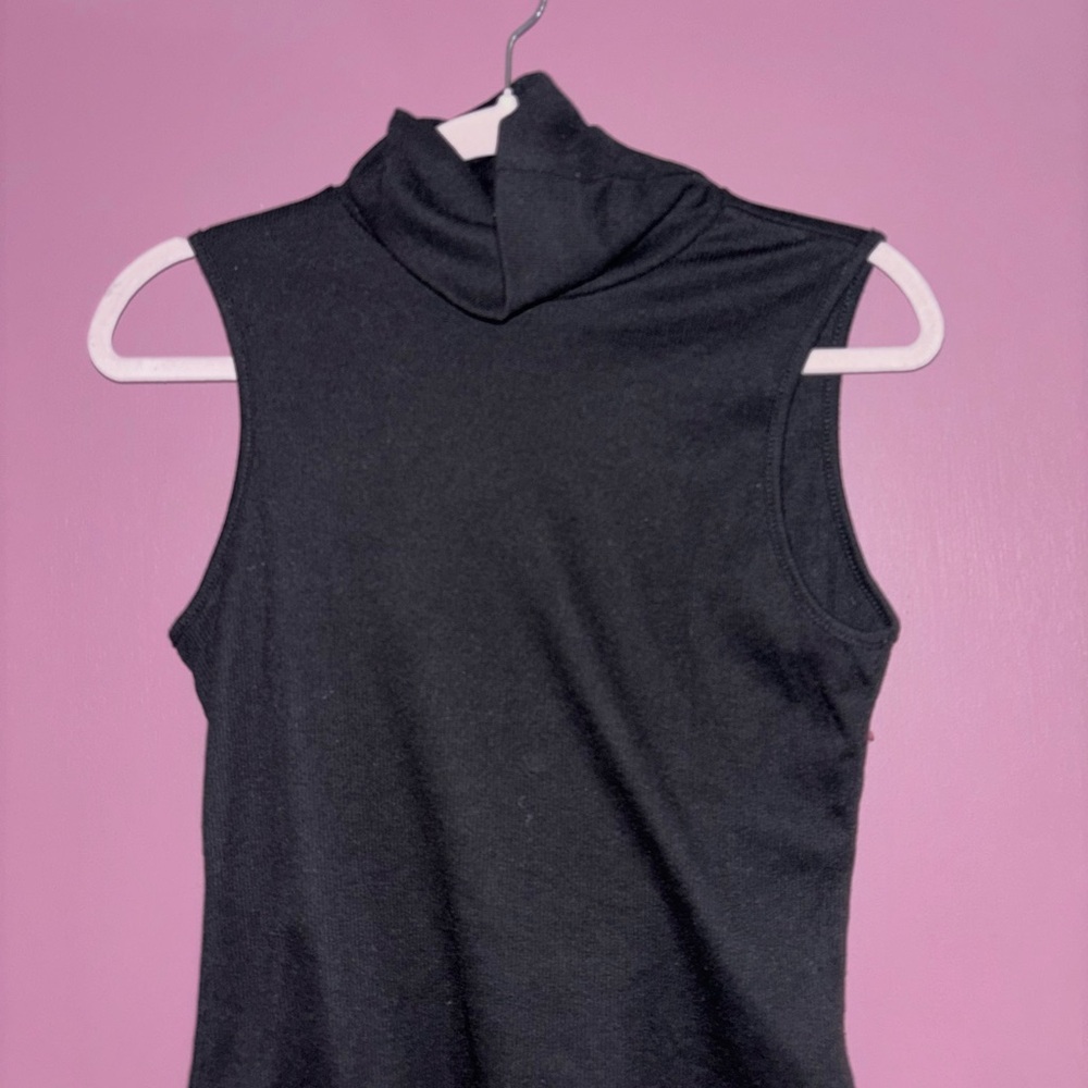 SHEIN Black Ribbed Knit Top